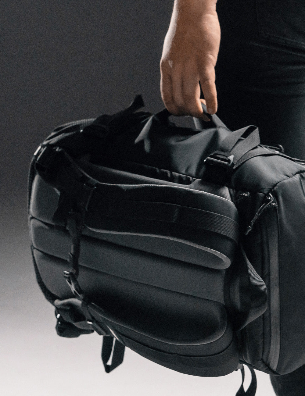 hand holding seg28 from side handle